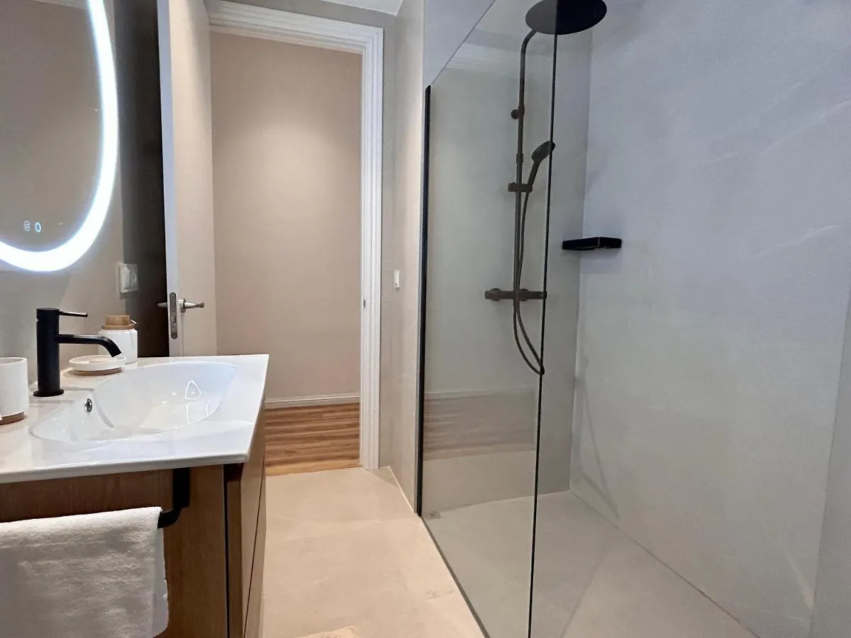 Apartment On La Concha Beach - Villa Iru San Sebastian 0*,  Spain